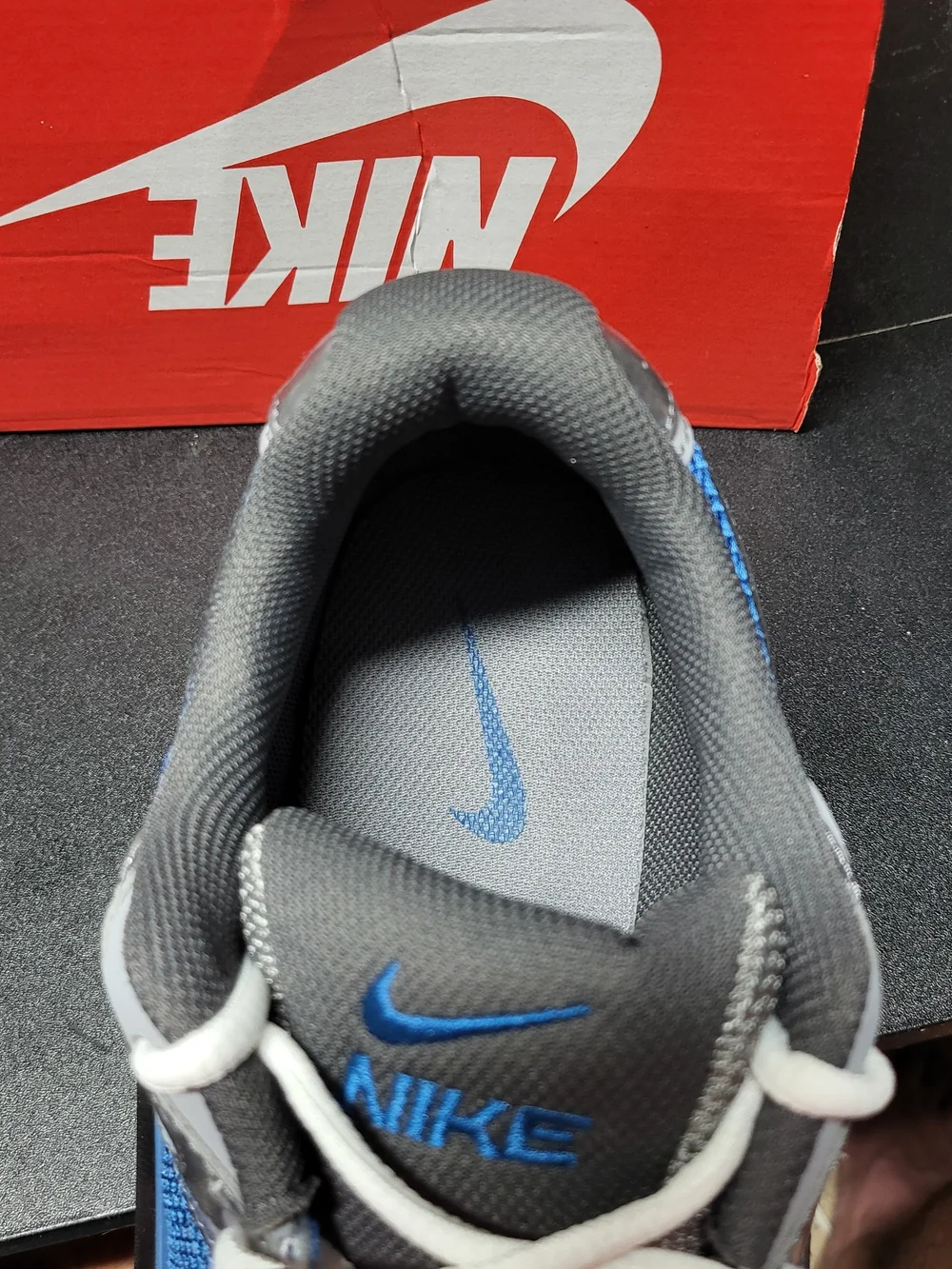 *NEW* Nike V5 RNR Court  Blue/Black/Grey  HJ5228-401 Size Men’s 13